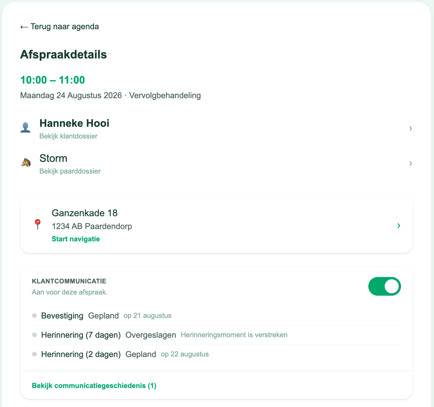 EquiDock met een gevulde weekagenda, mobiele afspraakdetails en het dossier van paard Storm.